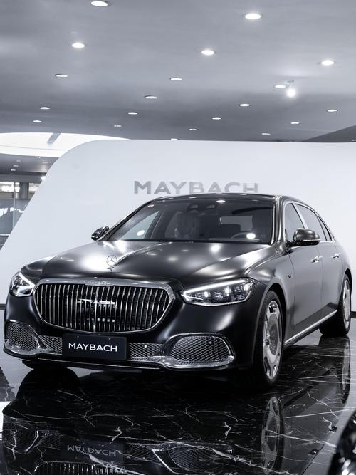 深圳94岚图汽车的售后服务让用户无忧出行，迈巴赫未来的豪华车趋势